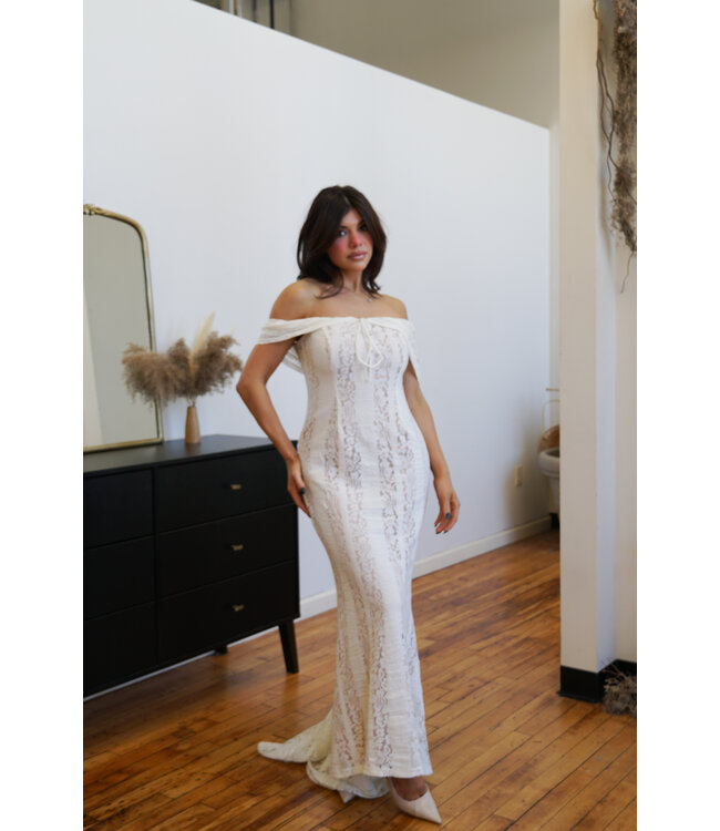 Honeymoon Ave Maxi Dress