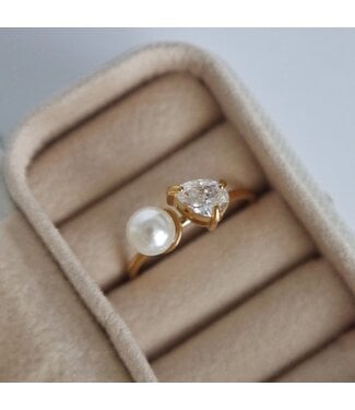 Pearl & Teardrop Duo Ring