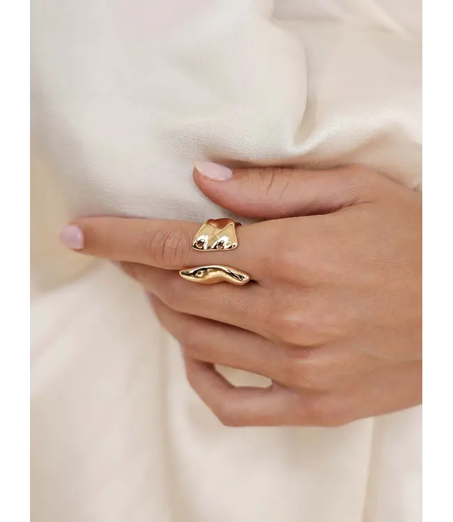 Liquid Lux Ring