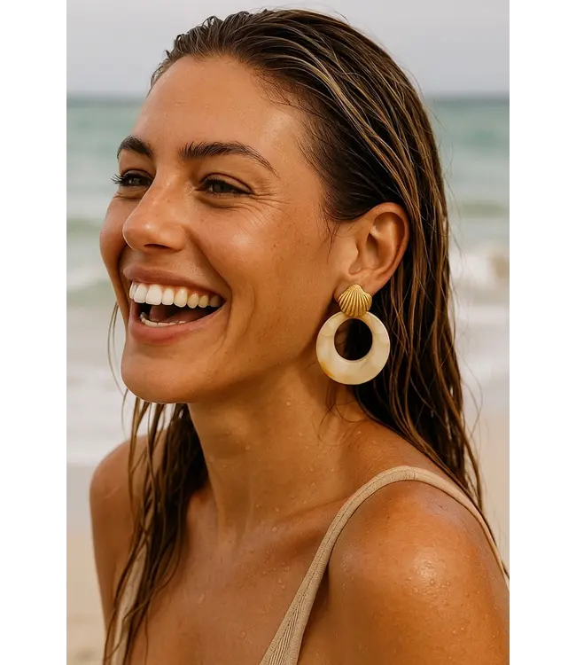 Kenle Shell Earring