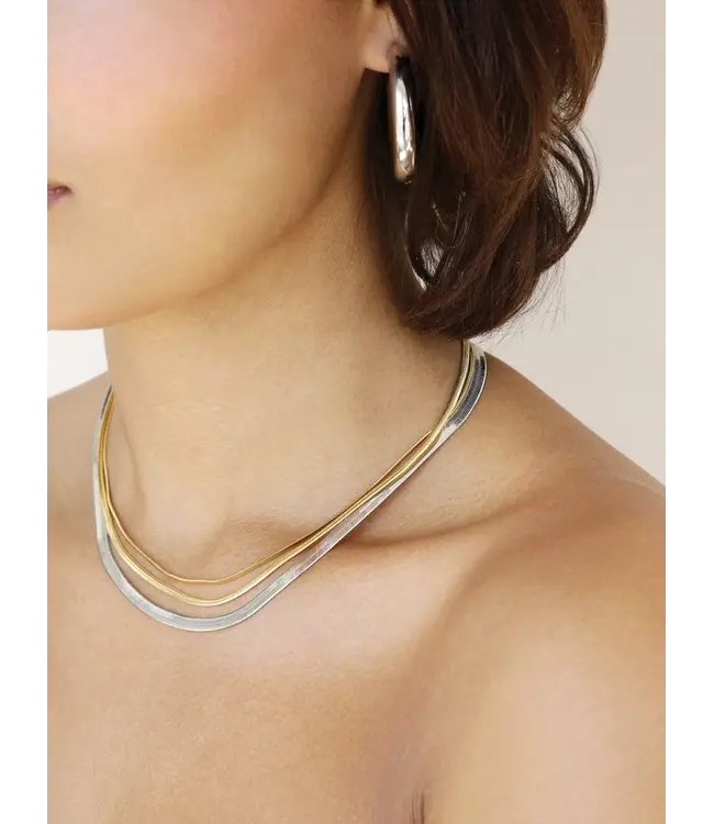 Metal Stands Necklace