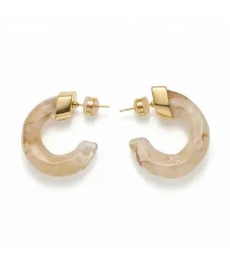 Kaia Hoops