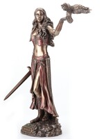 Morrigan Statue