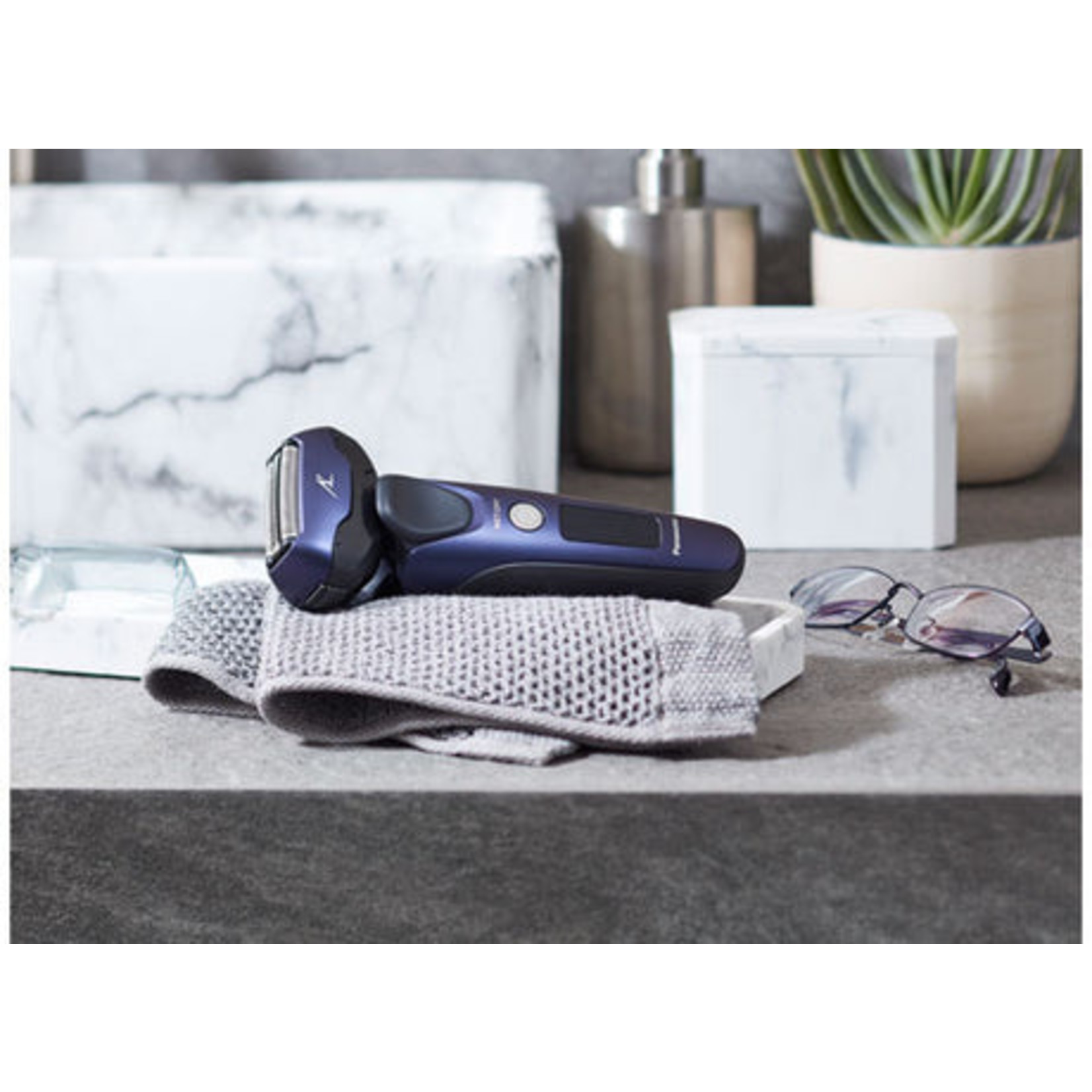 PANASONIC Advanced Performance 3-Blade Wet/Dry Shaver/Razor