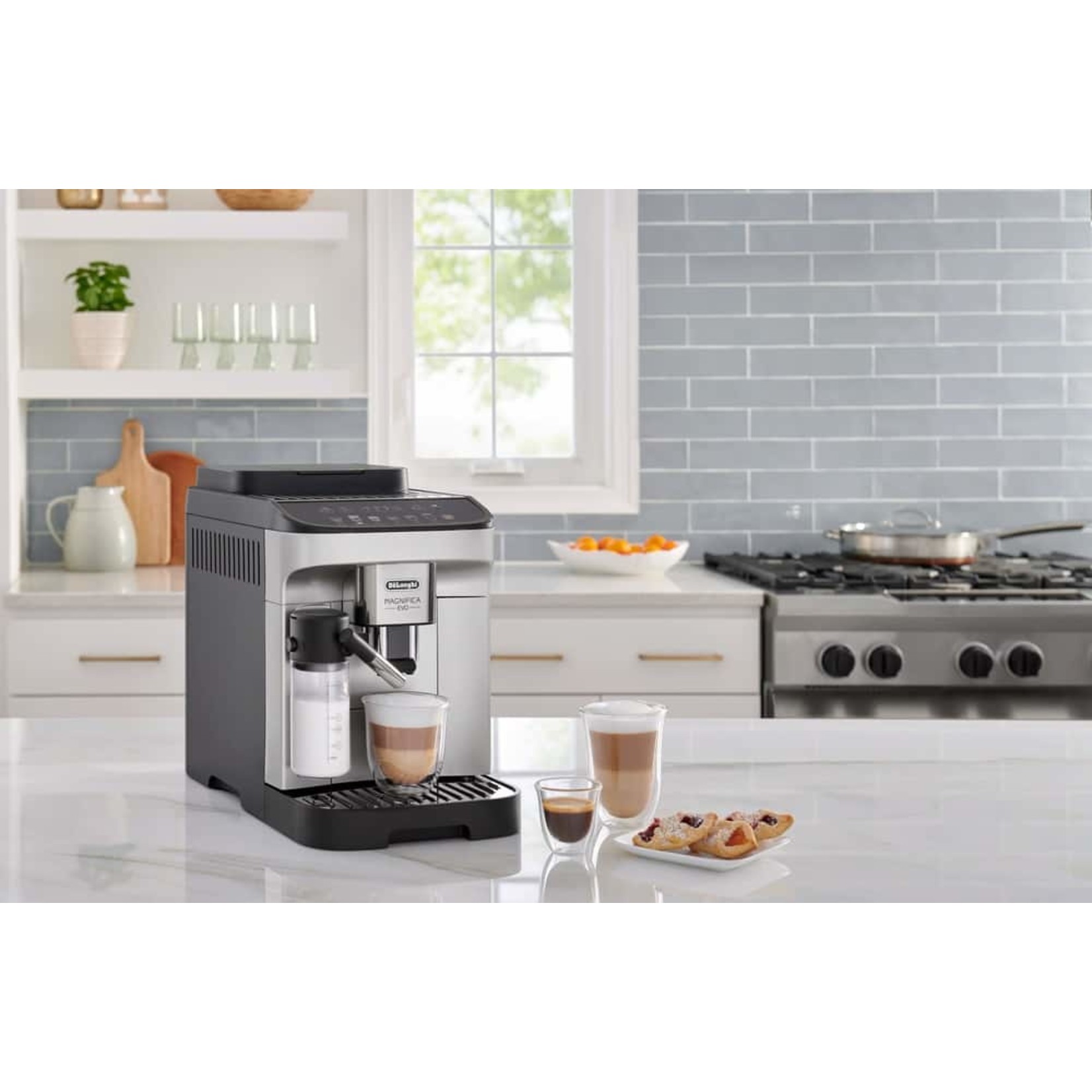 DELONGHI Espresso automantique Magnifica Evo LatteCrema