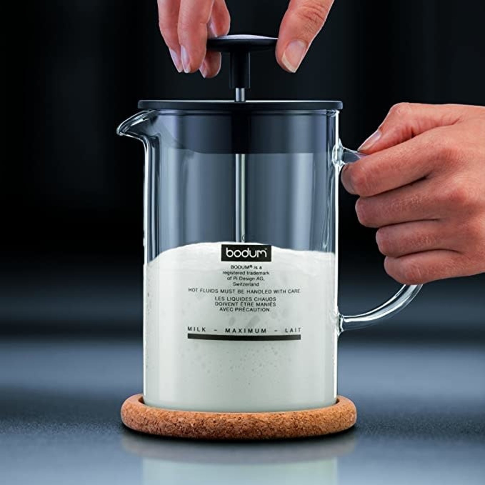 BODUM Milk frother with glass handle