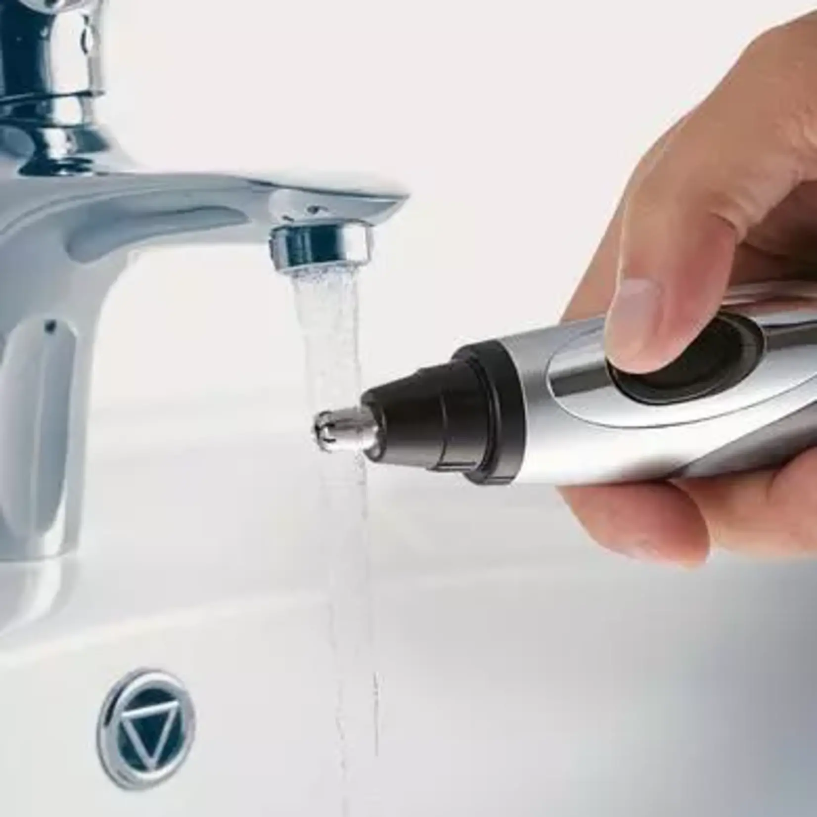 PANASONIC Nose & Ear Hair Trimmer with Built-in Vacuum