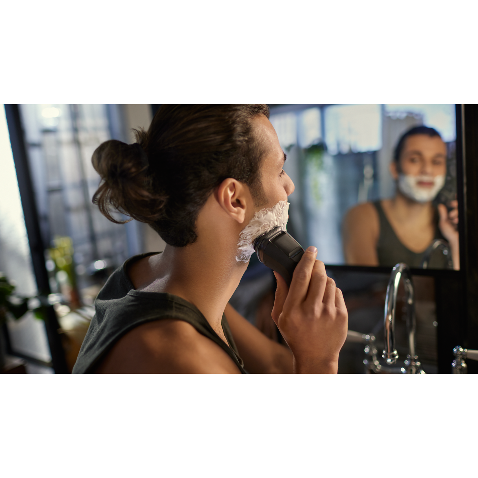 PHILIPS Serie 3000X Rechargeable shaver