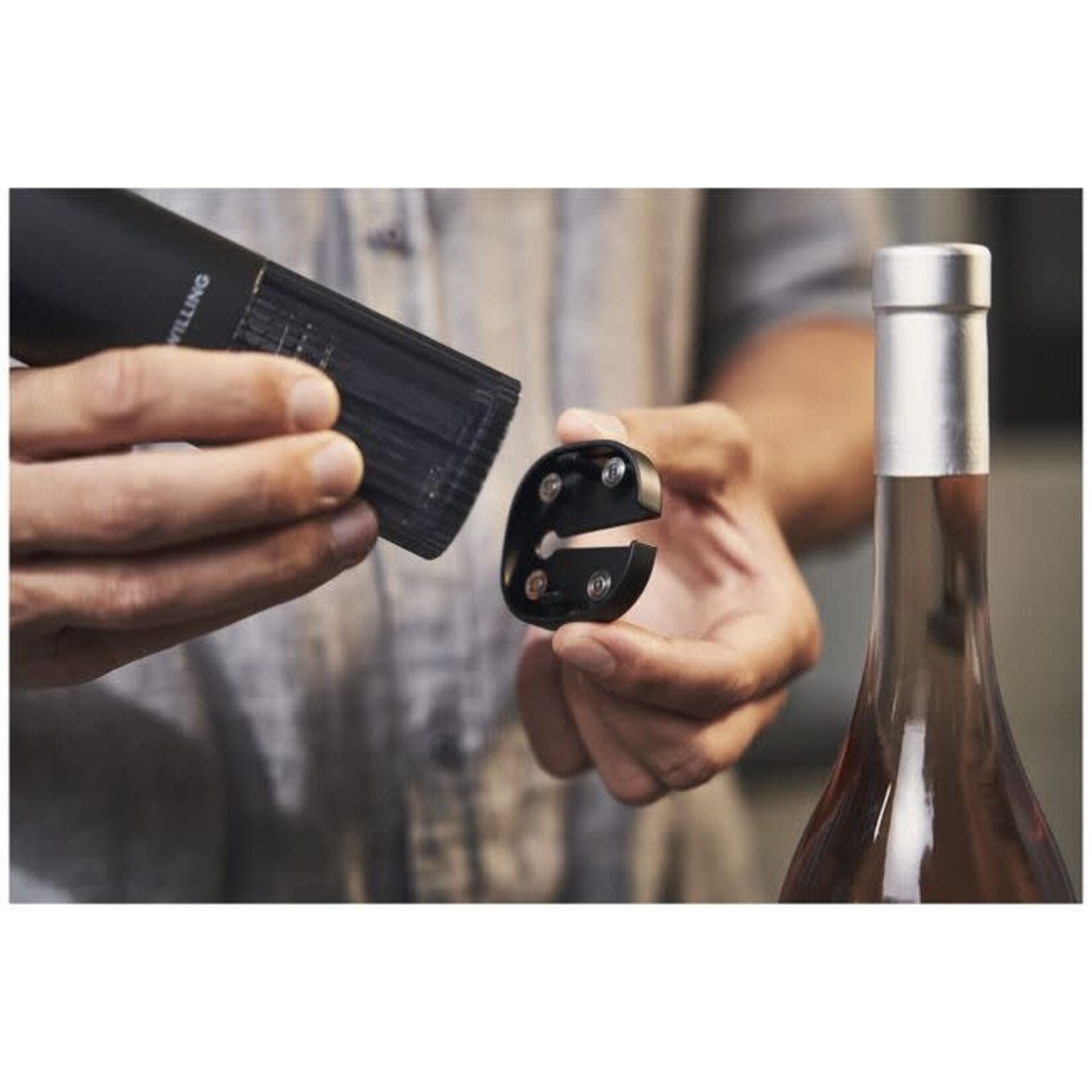 ZWILLING J.A. HENCKELS Electrical Wine Opener