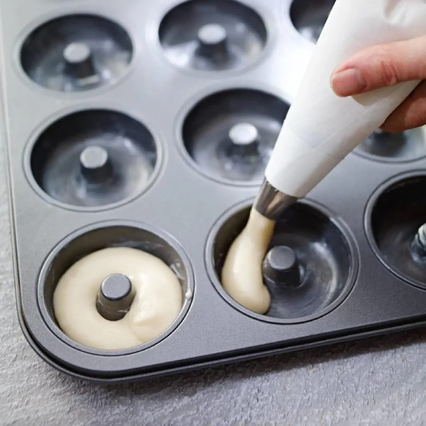 RICARDO Non-stick Doughnut Pan (12 units)