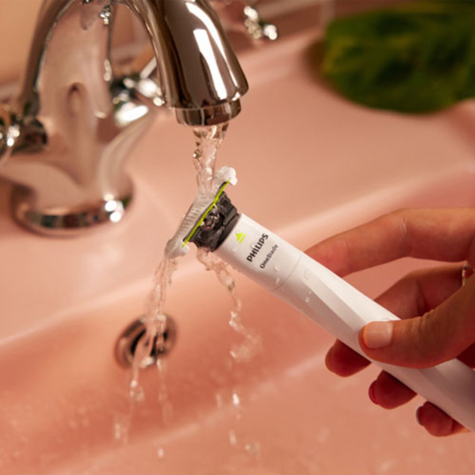 PHILIPS Tondeuse OneBlade Intimate
