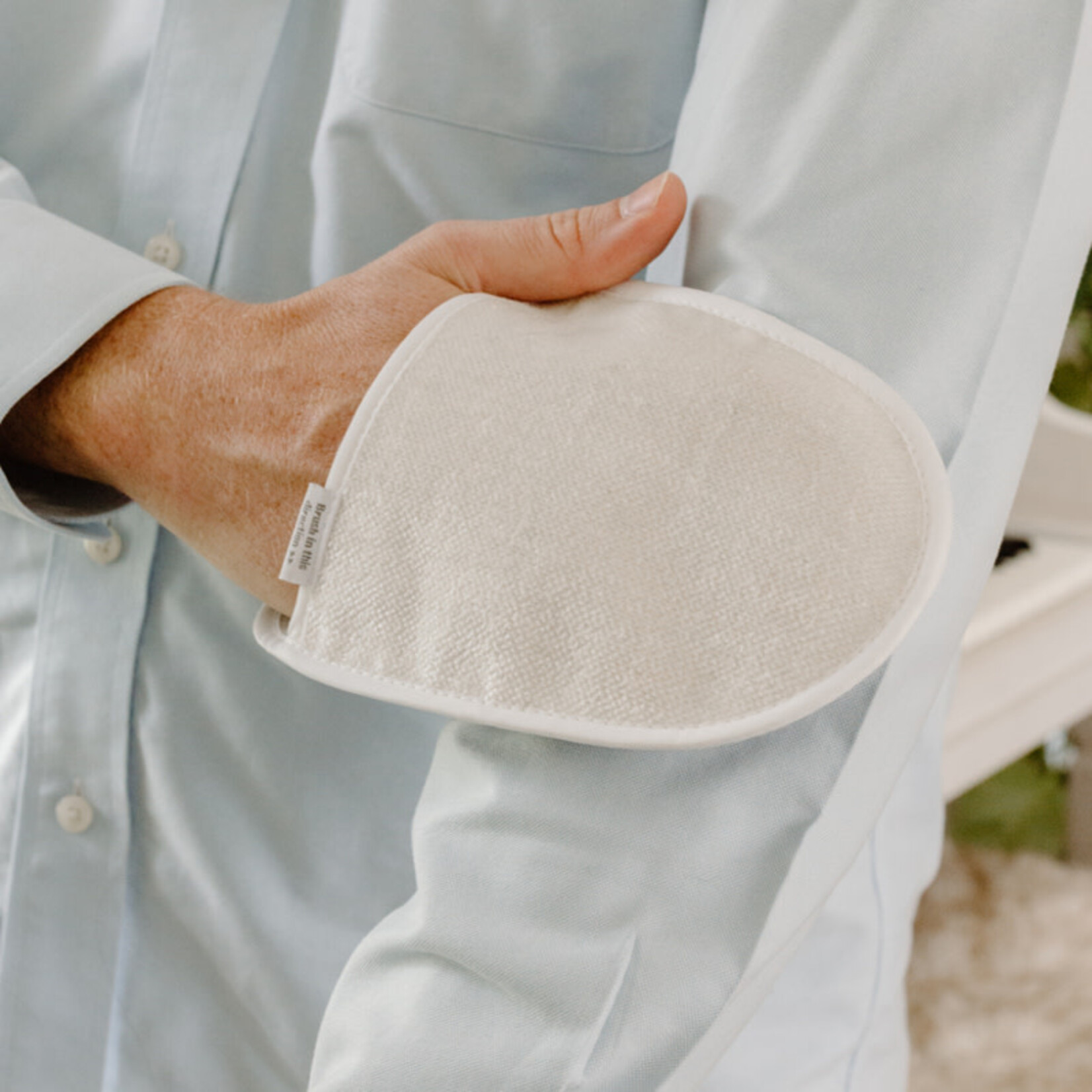 LOADS OF FUN Anti-Static Lint Removing Mitt