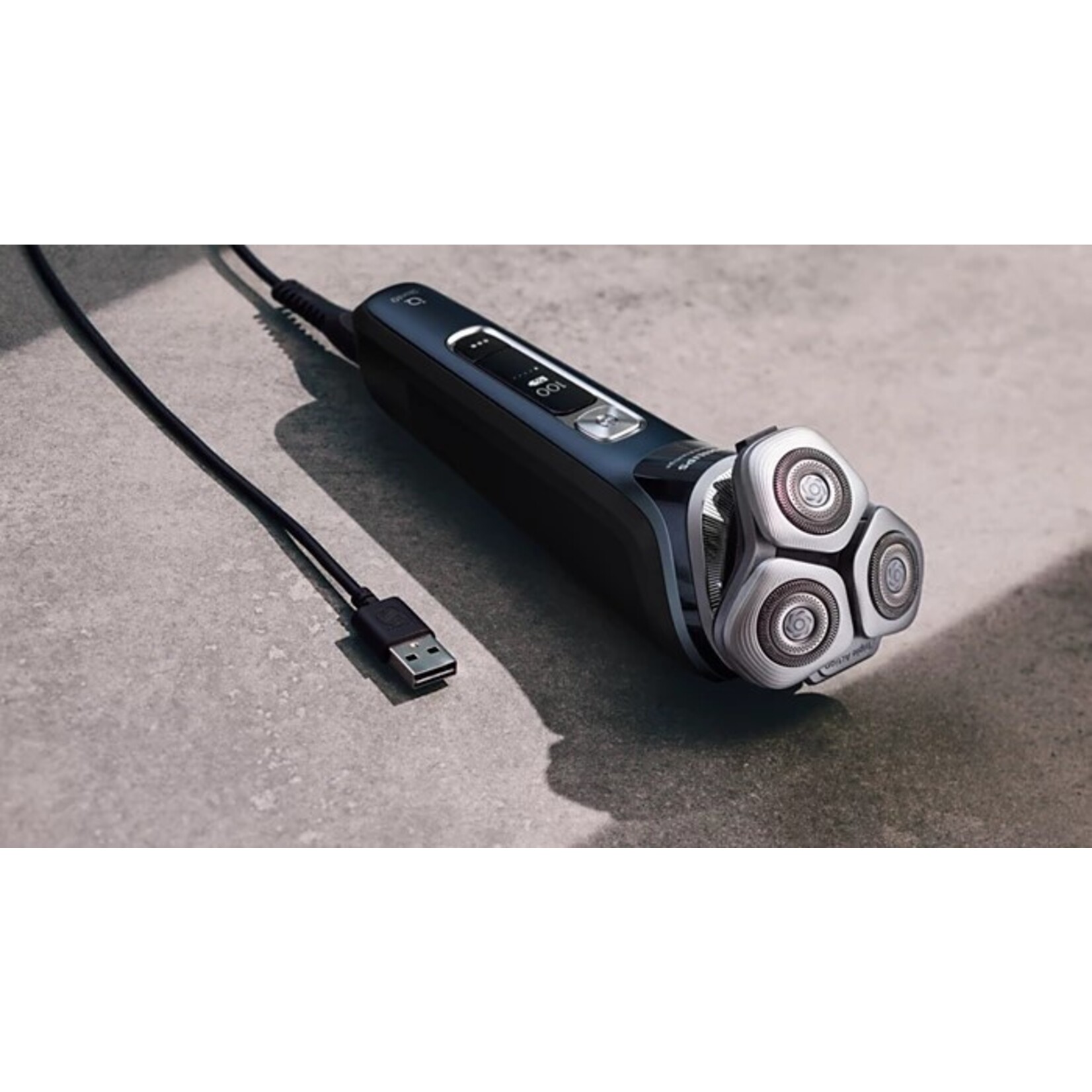 PHILIPS Rasoir rechargeable série i9000