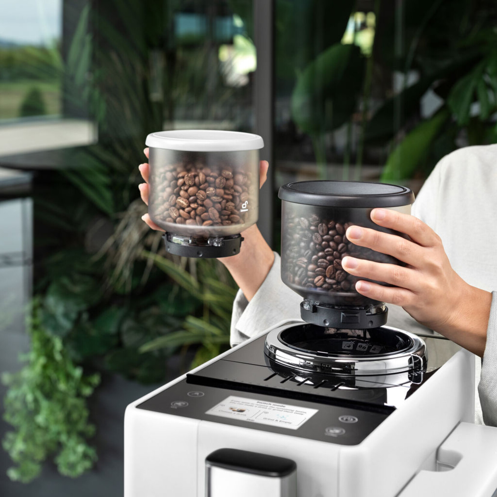 DELONGHI Espresso automatique Rivelia Blanc Arctique