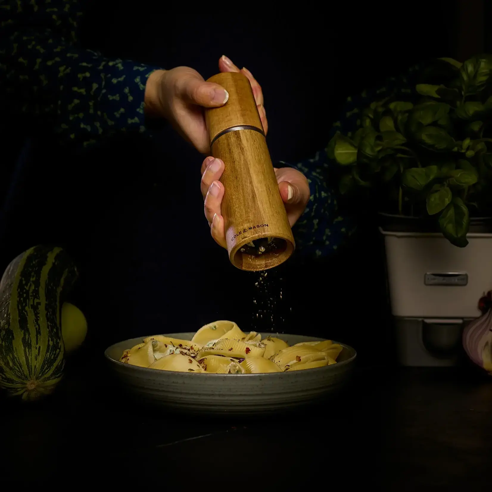 COLE & MASON Marlow Natural Acacia Salt & Pepper Mills