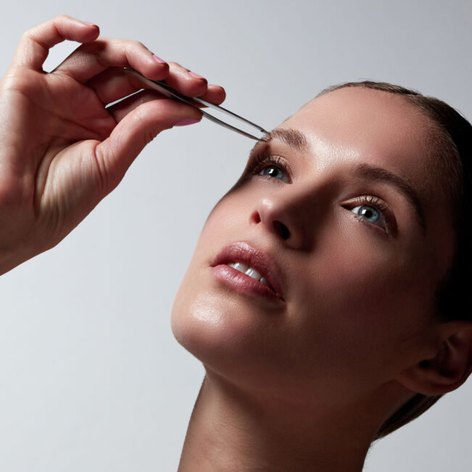 ZWILLING J.A. HENCKELS Pince à épiler inclinée PREMIUM