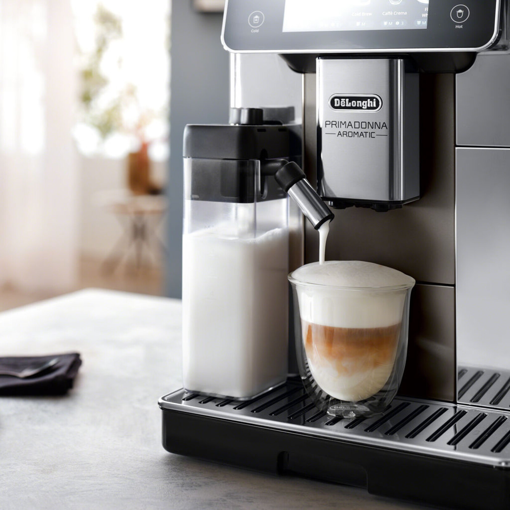 DELONGHI Espresso automatique Primadonna Aromatic avec Cold Brew