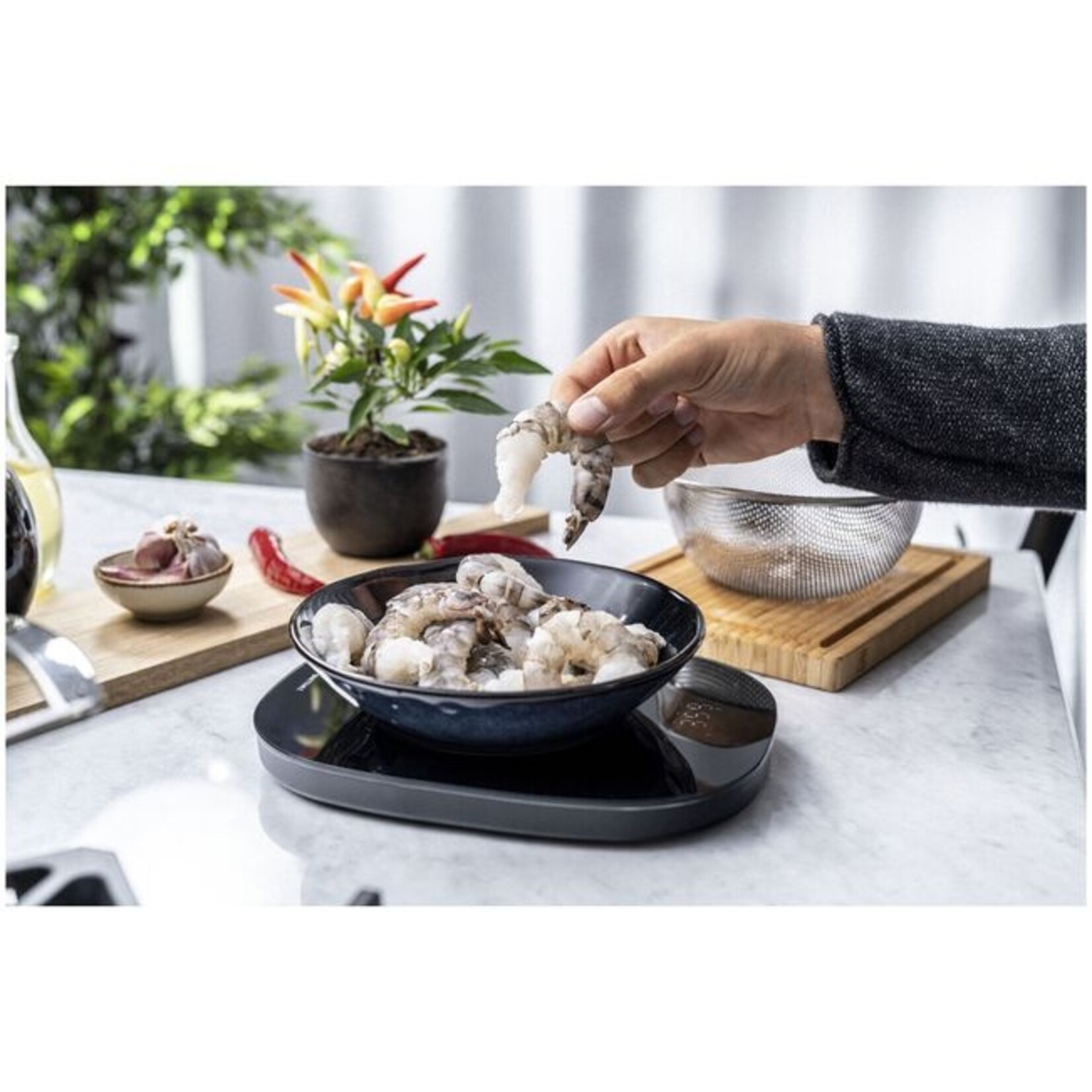 ZWILLING J.A. HENCKELS Wireless Charging Kitchen Scale