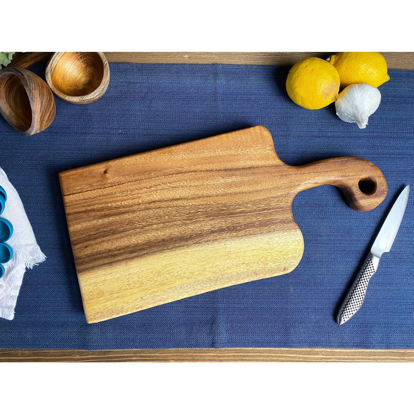 Tuckahoe Hardwoods Live Edge Cutting Board w/Handle
