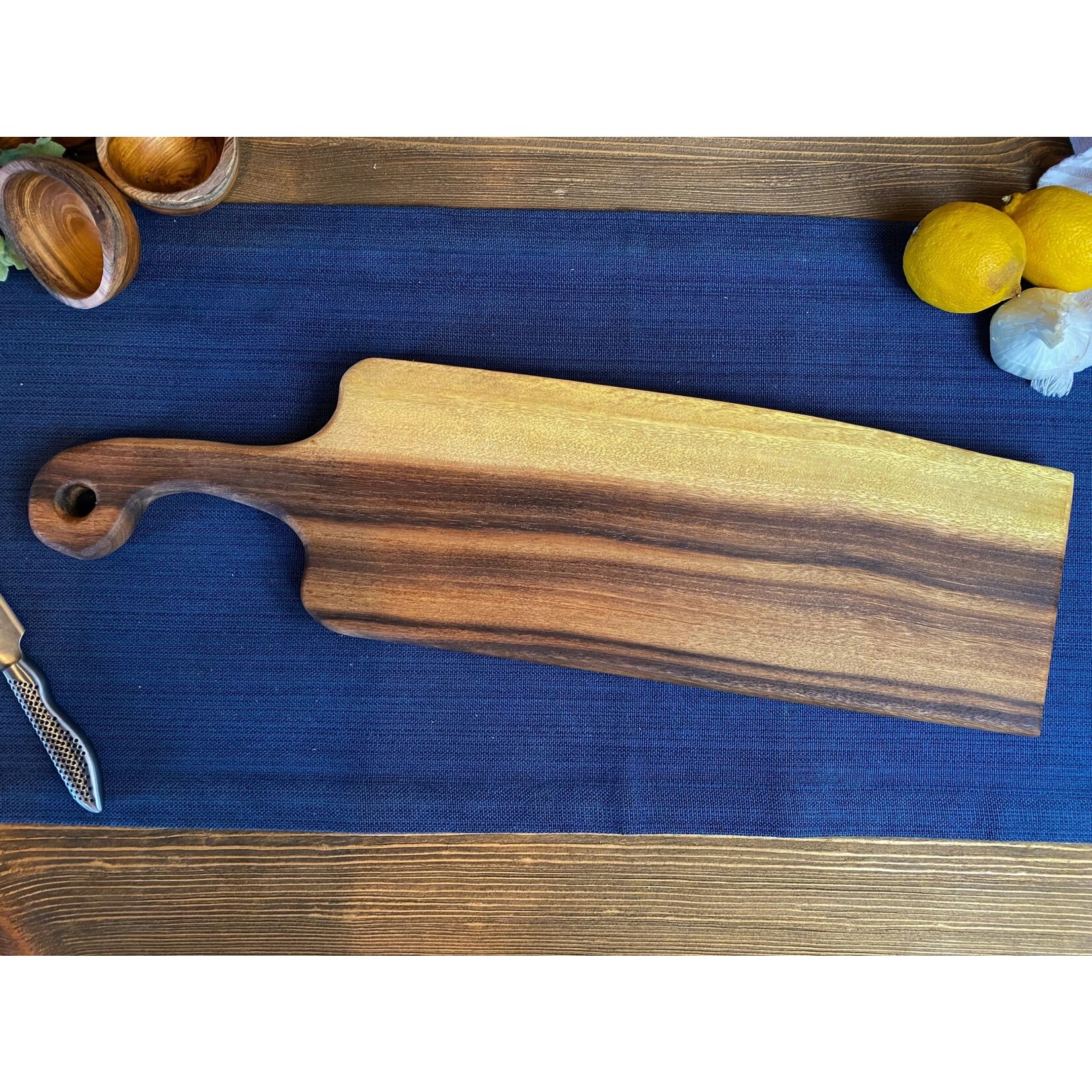 Tuckahoe Hardwoods Live Edge Cutting Board w/Handle