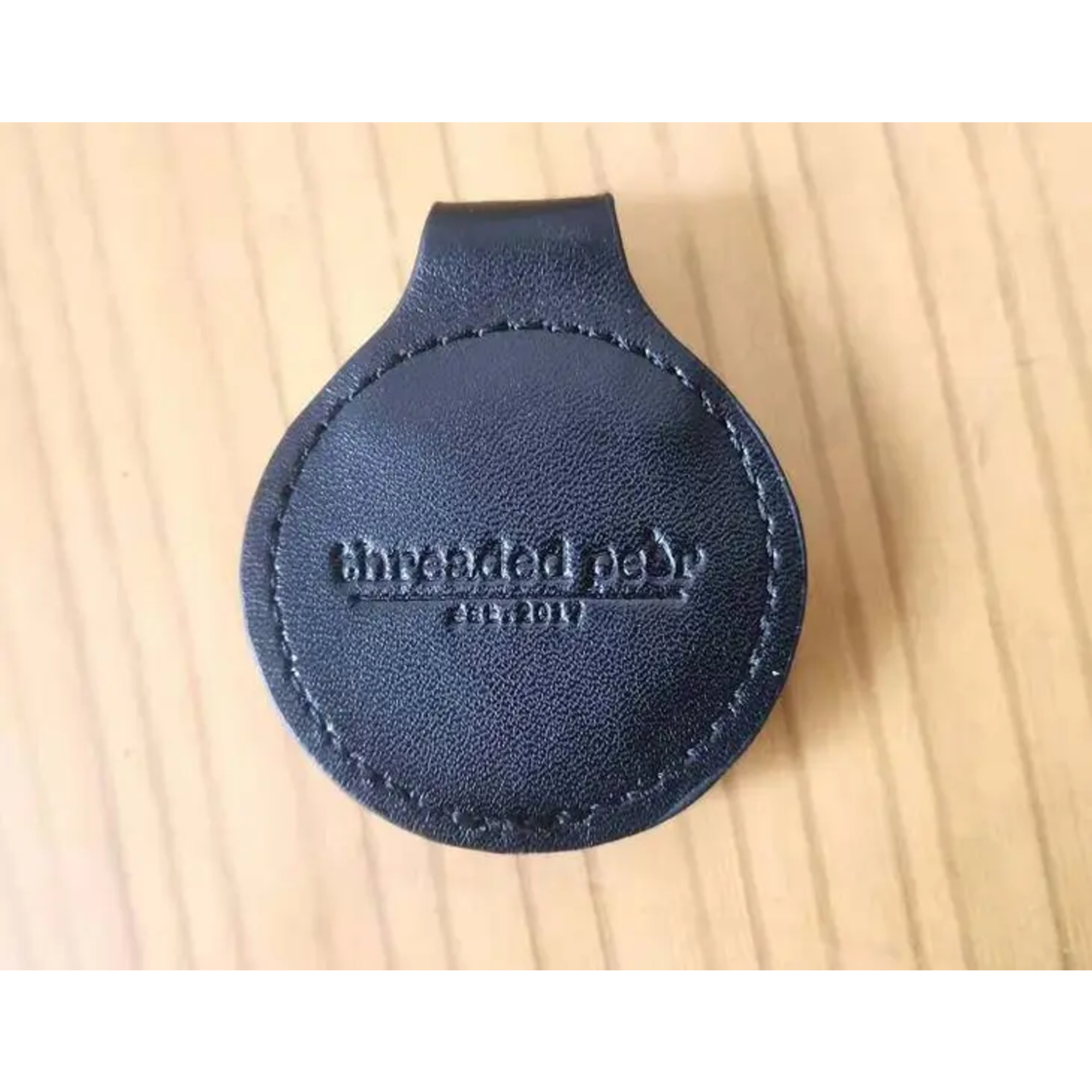 Threaded Pear Magnetic Bag Hanger