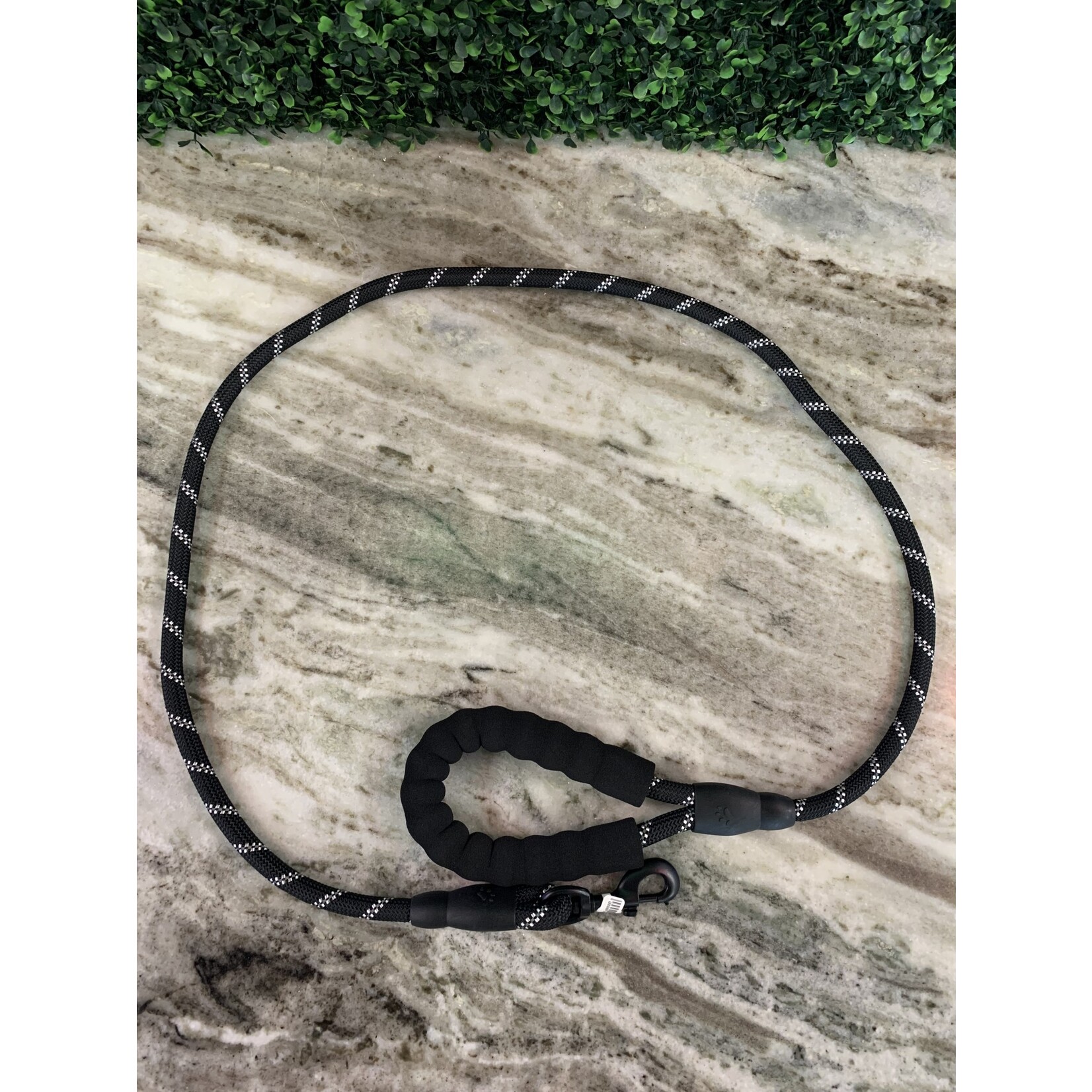 Threaded Pear 5ft Rope Leash w/ Comfort Handle