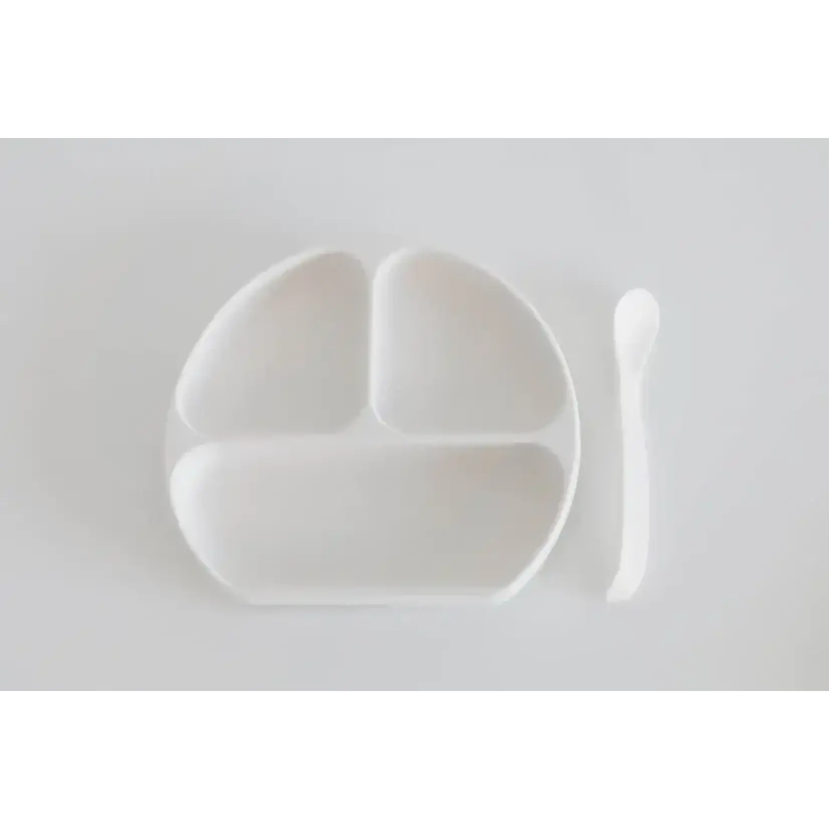 The Saturday Baby Silicone Suction Plate With Lid and Spoon