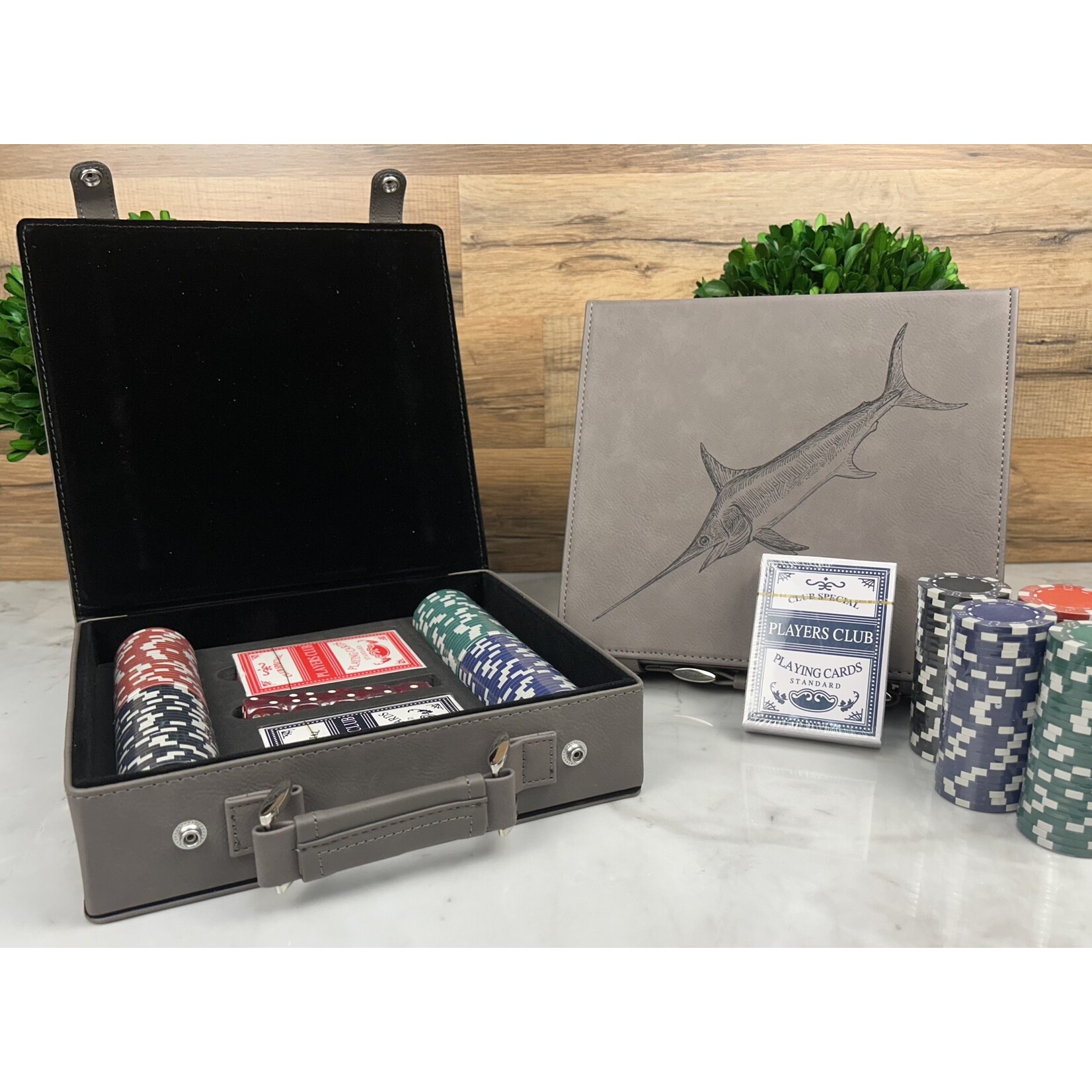 Prim In Proper Custom Engraved 100 Chip Poker Set
