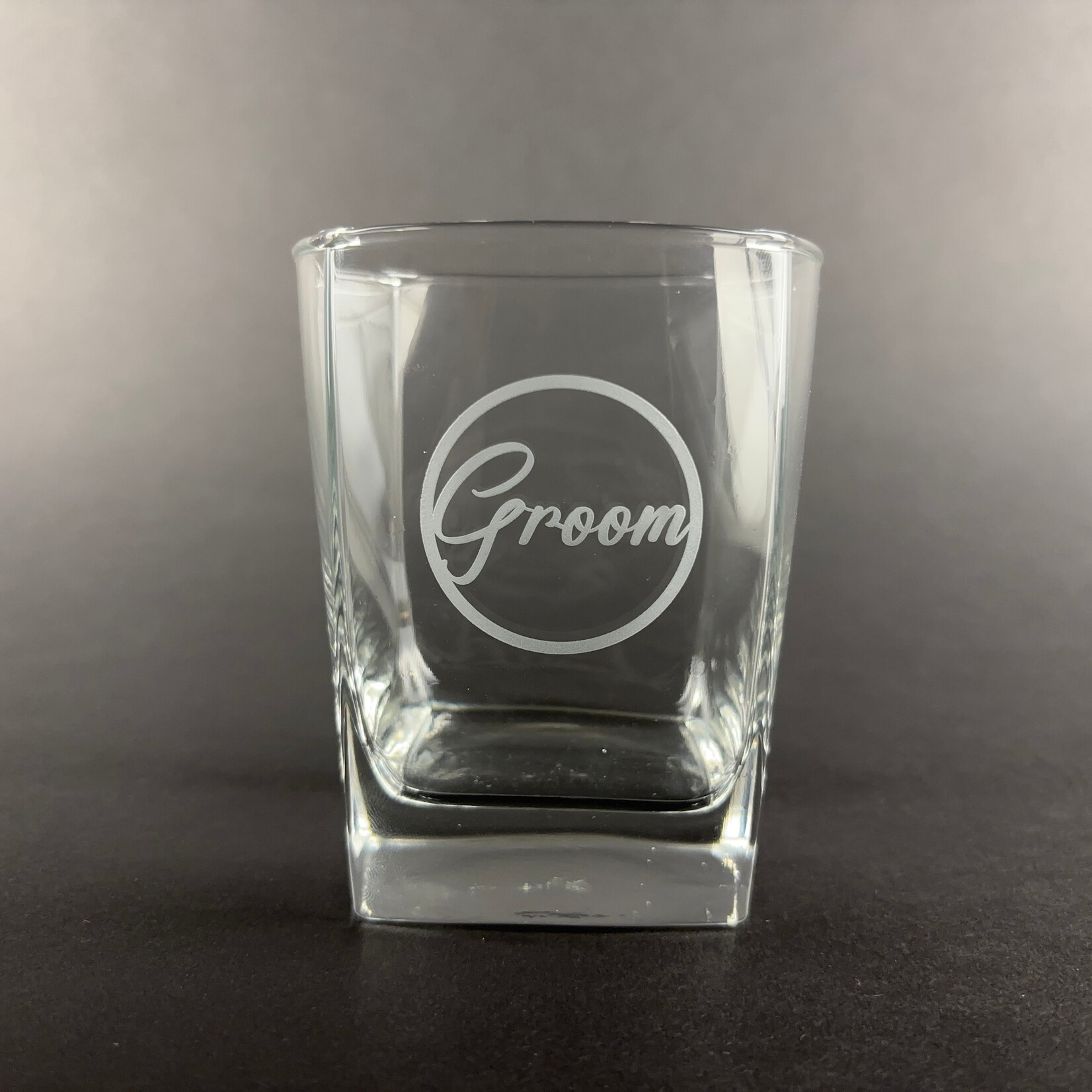 Prim In Proper Whisky Glass 10 oz - Groom