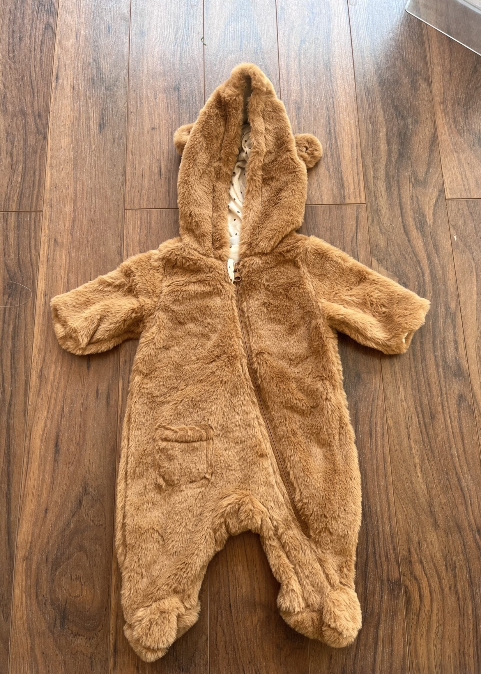 MID BROWN BEAR SUIT