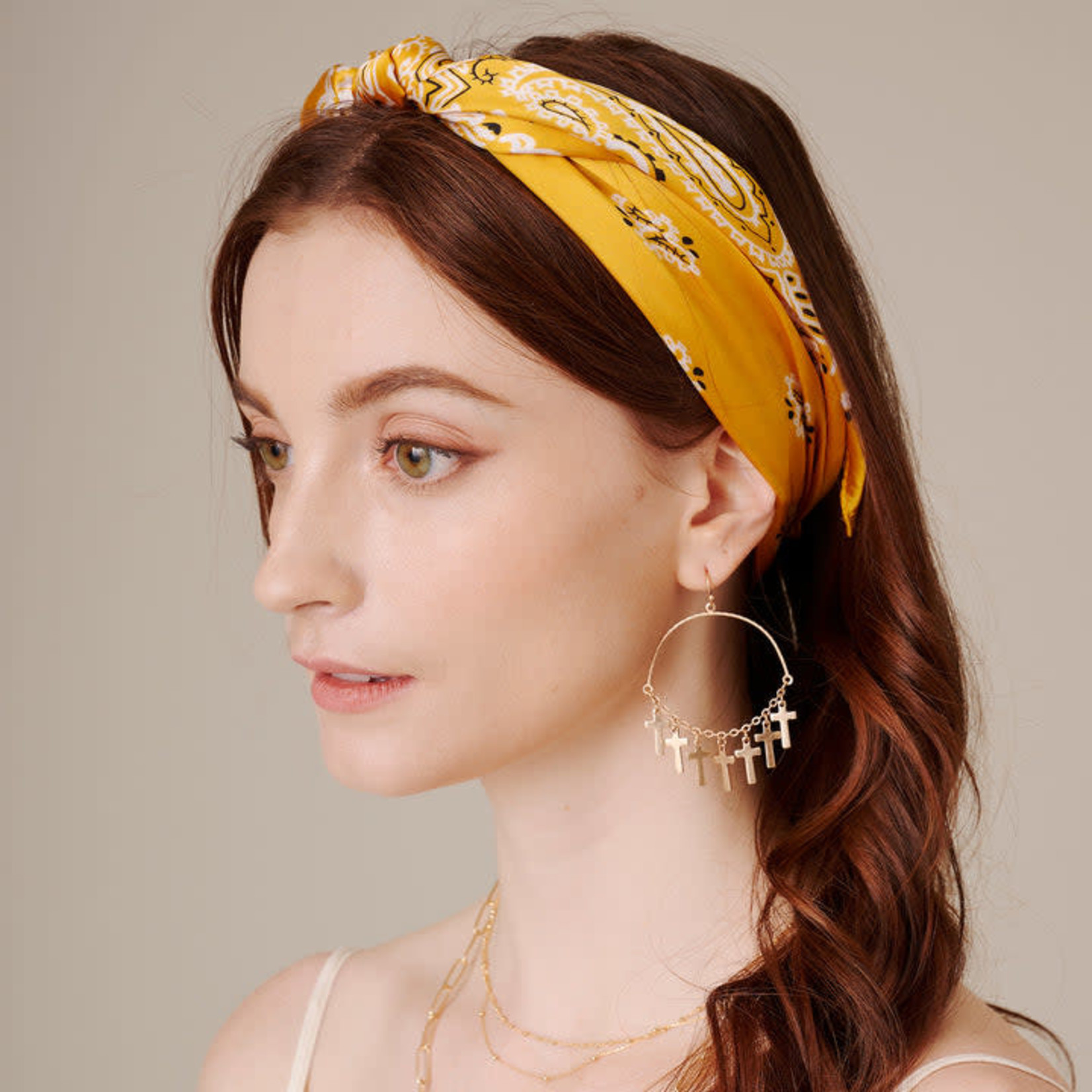 Avenue Zoe Paisley Printed Silky Bandana