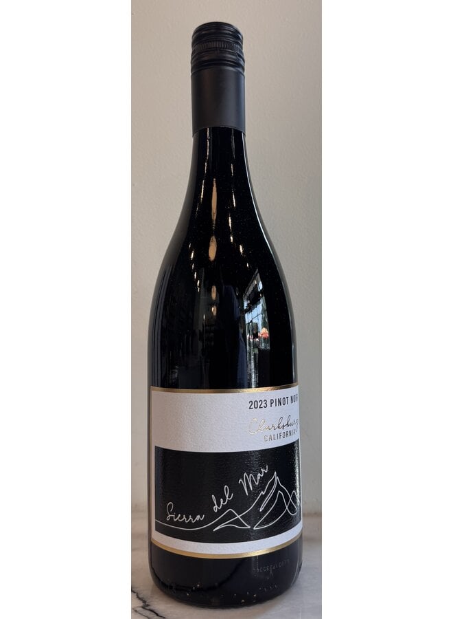 2023 Sierra Del Mar Pinot Noir