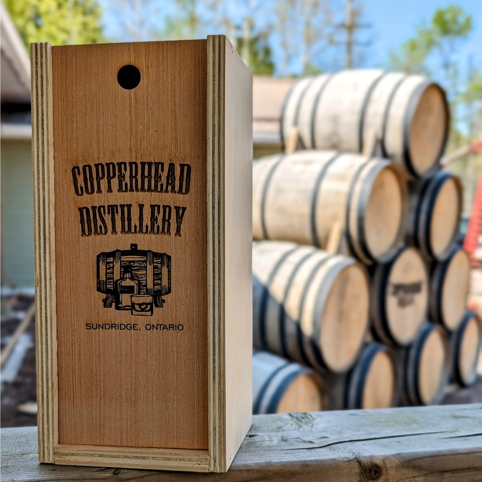 ENGRAVED WOOD GIFT BOX [BARREL]