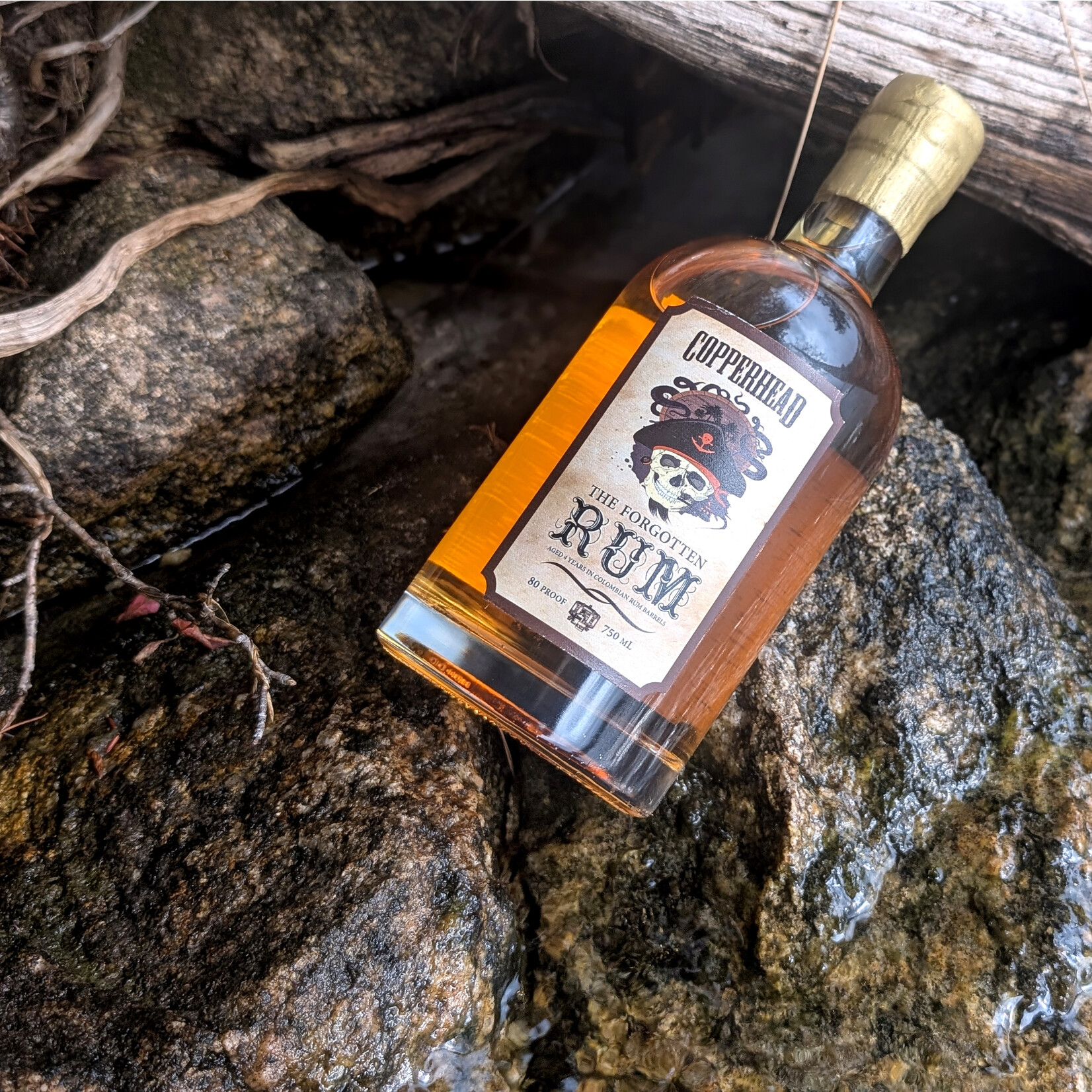 FORGOTTEN RUM [4 YEAR AGED SPICED RUM]