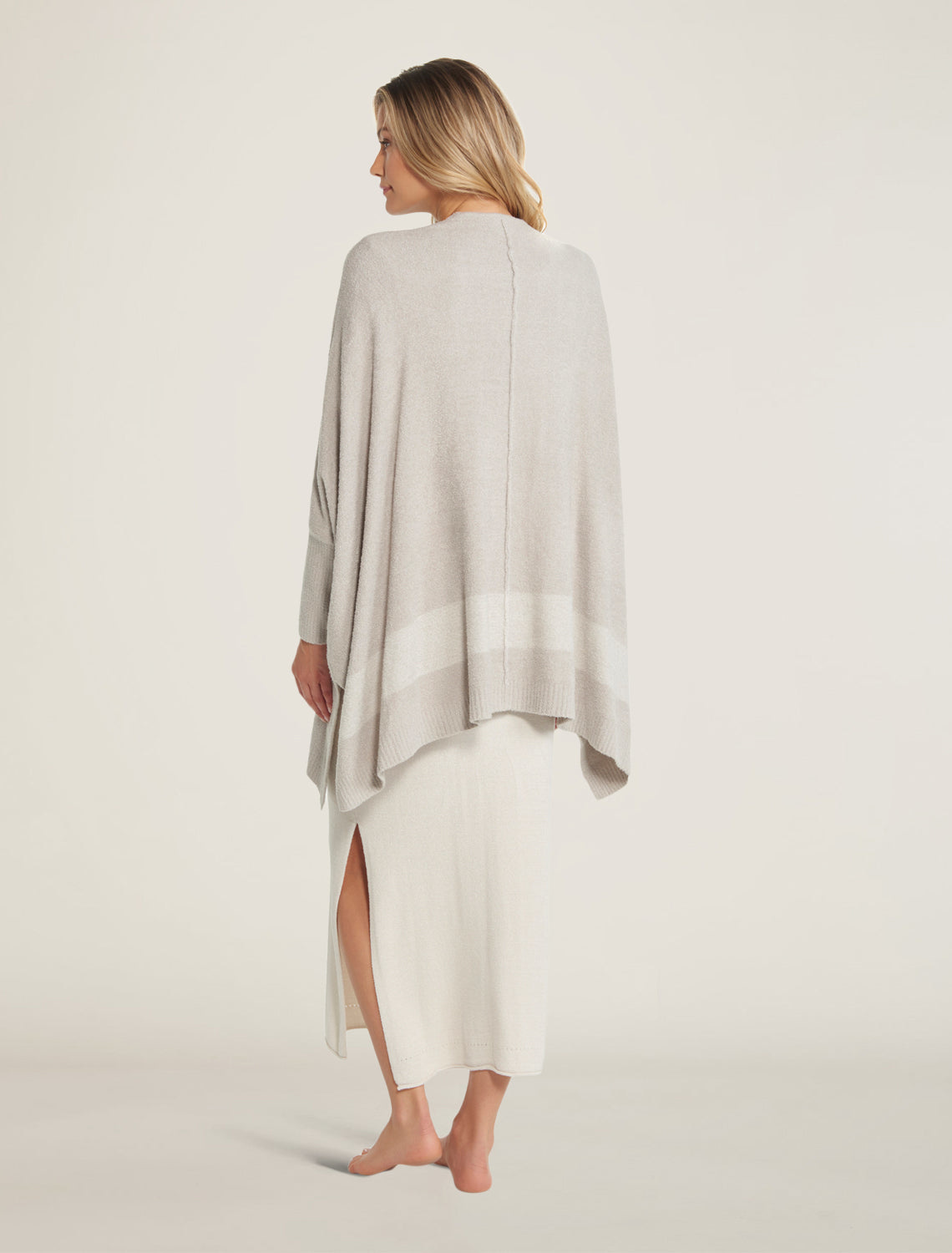 Barefoot dreams cliffside circle wrap clearance