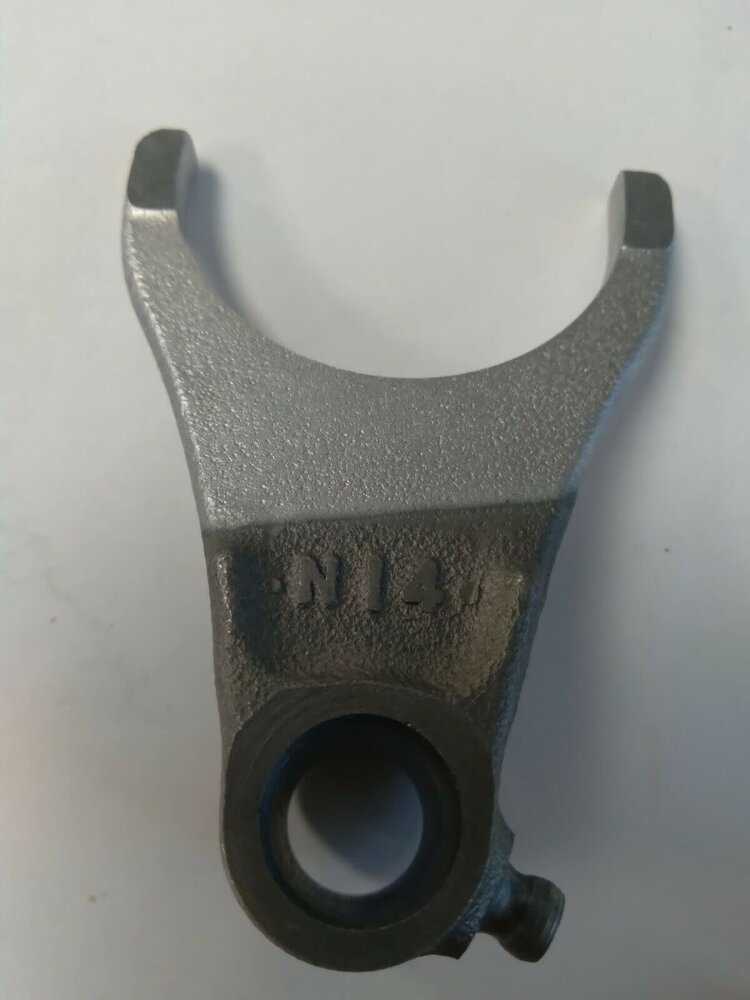 SUZUKI 25211-35G10  FORK GEAR SHIFT NO.1 | MODEL K6/K7   SUZUKI RM 85