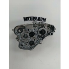 SUZUKI 11300-03820 CRANKCASE SET SUZUKI RM85