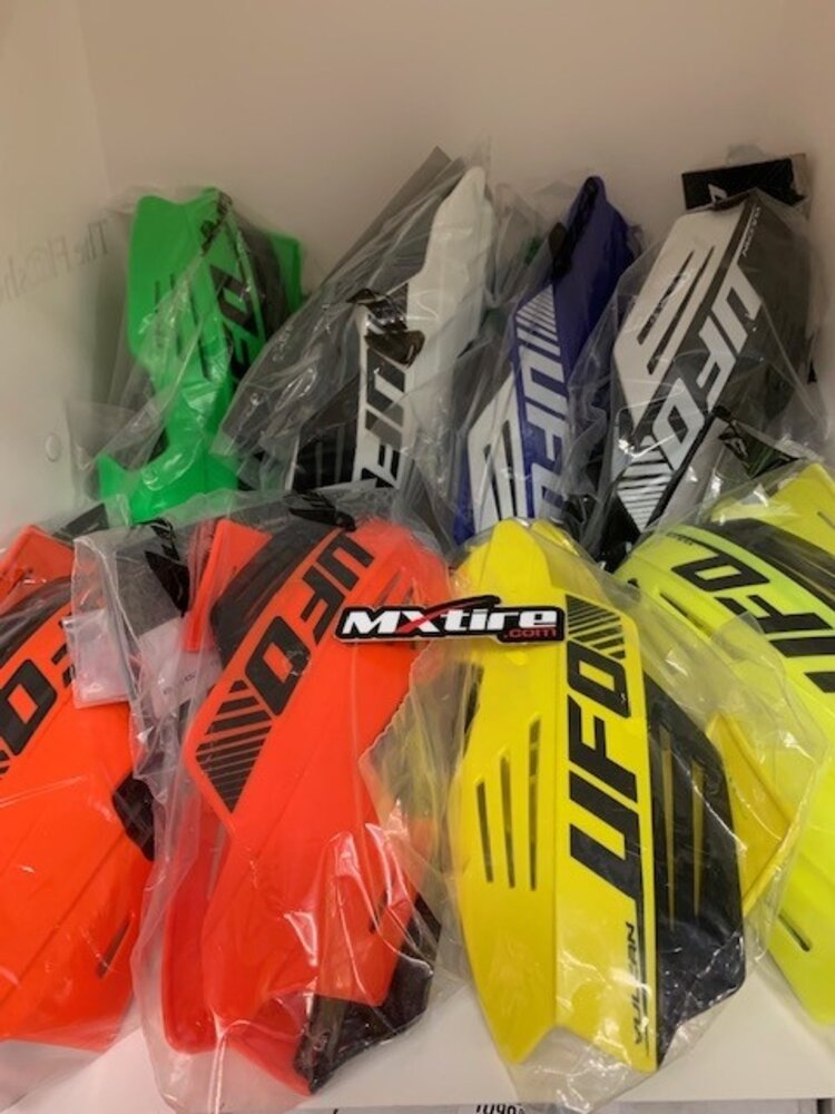 UFO VULCAN HANDGUARDS WHITE