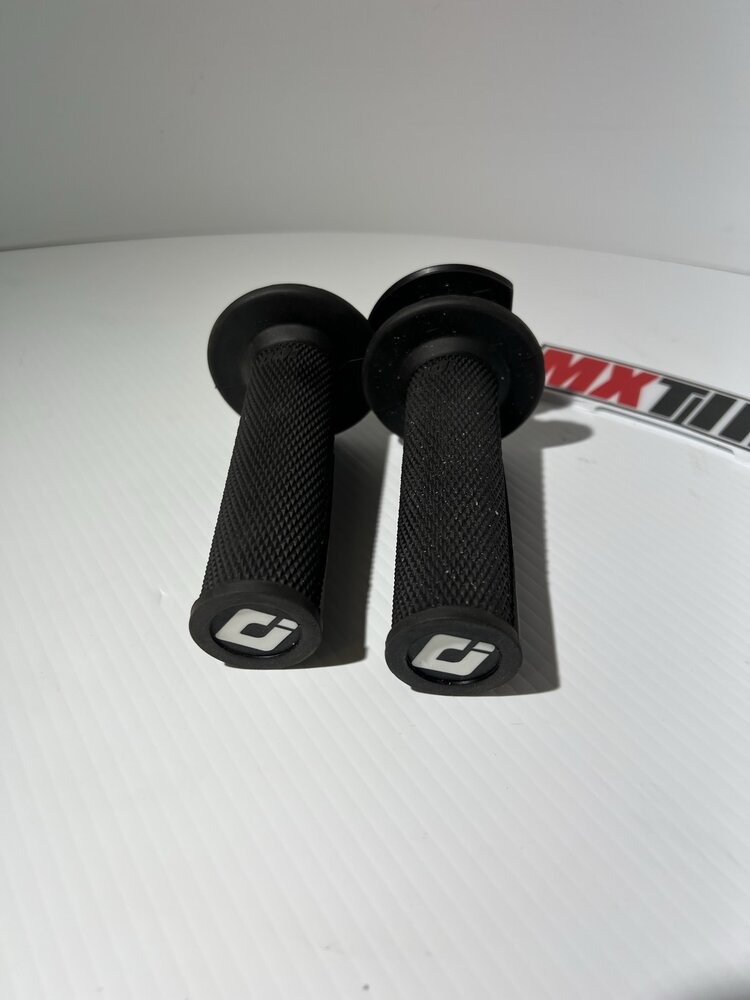 KTM / GASGAS / HUSQVARNA 79002021200 ODI HAND GRIP SET W/ THROTTLE TUBE KTM