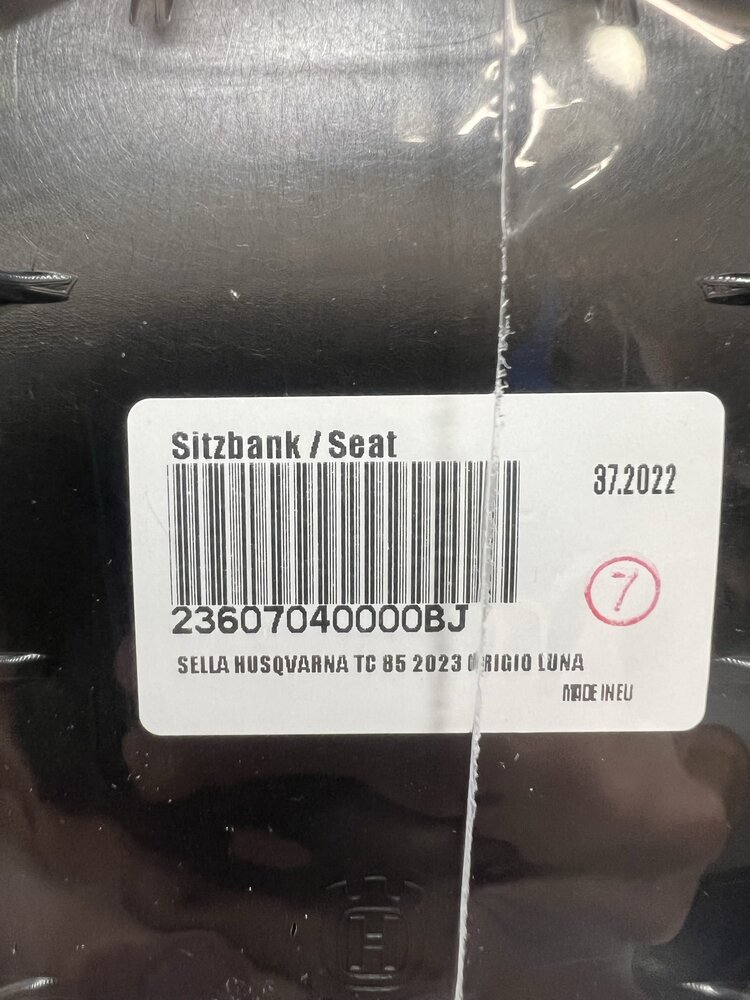 KTM / GASGAS / HUSQVARNA 23607040000BJ SEAT GREY HUSQVARNA TC 85 '23-'24