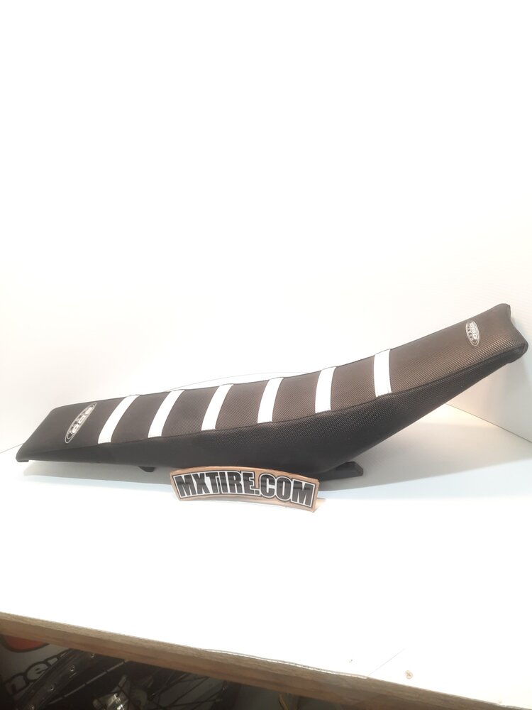 KTM / GASGAS / HUSQVARNA 79007040400 SEAT BLACK WITH LOGO KTM 125-450 '17-'18