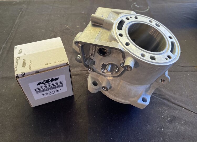 KTM / GASGAS / HUSQVARNA A44030238000 Cylinder & Piston MX 250 '23-'25