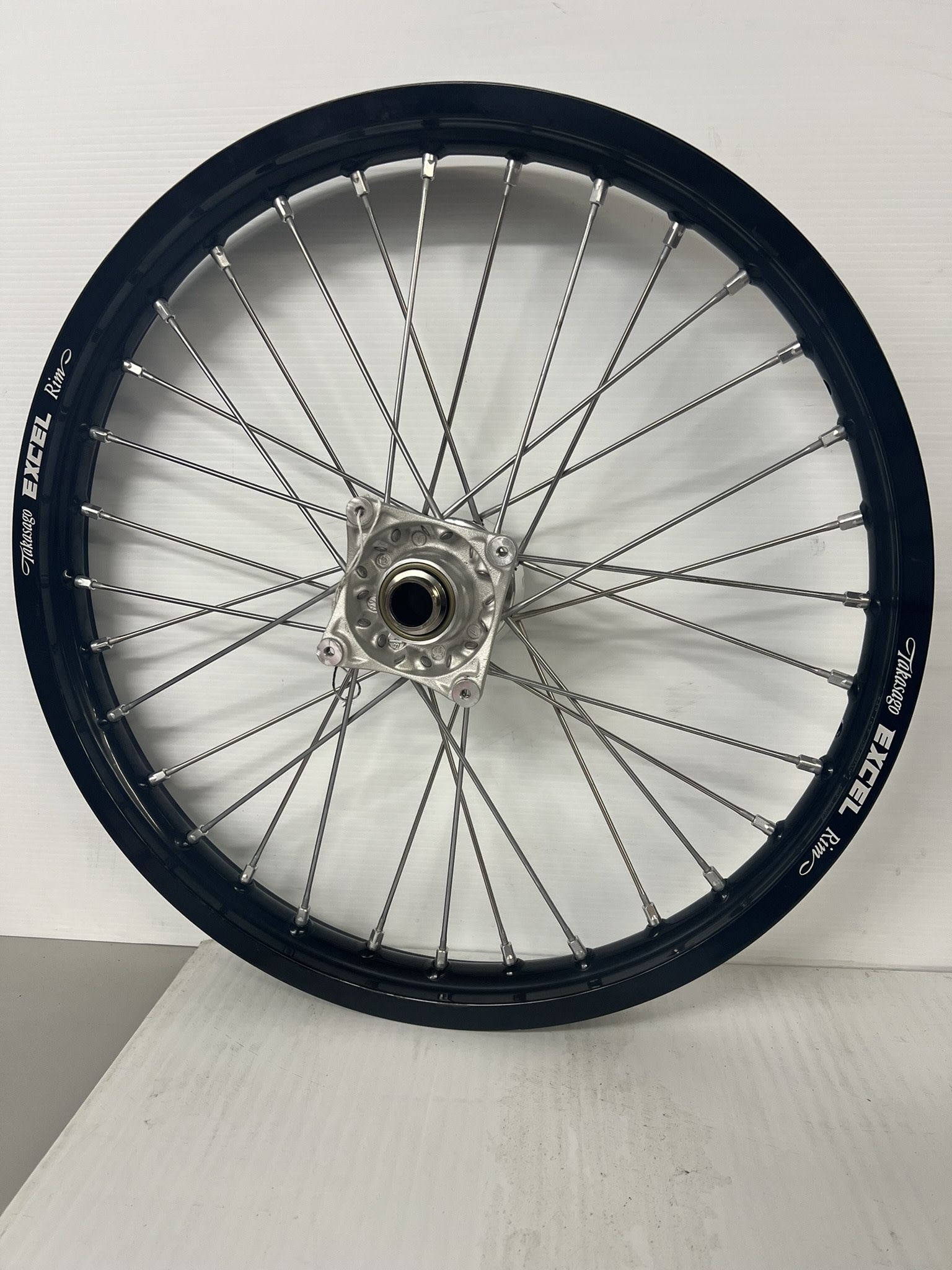 4710900174430 FRONT WHEEL COMPLETE 19