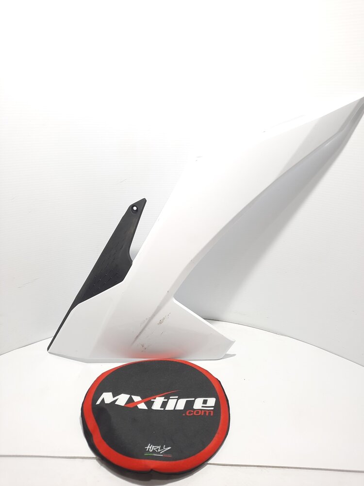 KTM / GASGAS / HUSQVARNA A46008050000  SPOILER LEFT KTM 250/450  '22