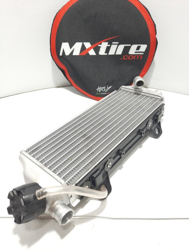 KTM / GASGAS / HUSQVARNA A46035008000 RADIATOR RIGHT KTM SX SX-F '23-'26