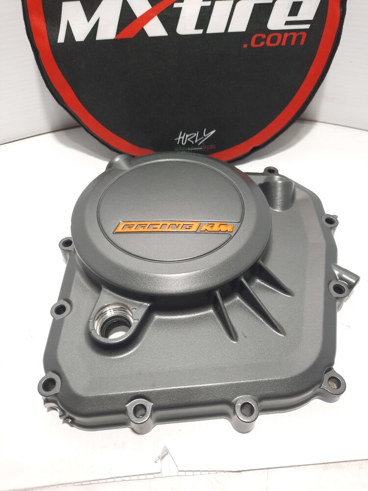 KTM / GASGAS / HUSQVARNA 90230001144 CLUTCH COVER WITH PLUG KTM 390 DUKE/RC '15-'22