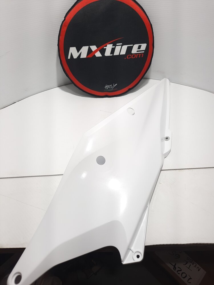 KTM / GASGAS / HUSQVARNA 79106004000AB AIR FILTER BOX COVER RIGHT KTM 125-500 '20-'22