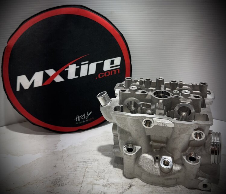 KTM / GASGAS / HUSQVARNA 79236220044 CYLINDER HEAD CPL.  2017-2019 KTM EXC-W