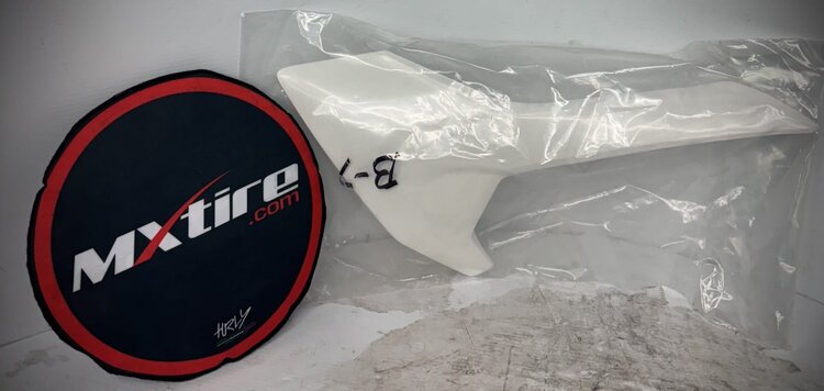 KTM / GASGAS / HUSQVARNA 2310804200028 SIDE PANEL RIGHT WHITE TC 50 2018-2019