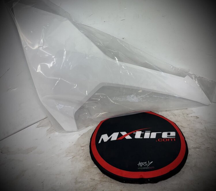 KTM / GASGAS / HUSQVARNA 23606004000AB AIR FILTER COVER RIGHT TC 85 2020-2021